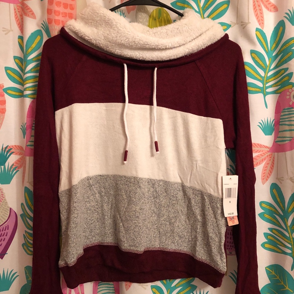 BRAND NEW Sweatshirt